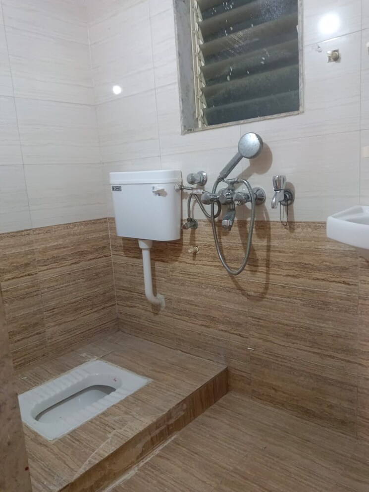 Bathroom, seven-apna-ghar-phase-2-plot-a 1 RK 264 Sq.Ft. Apartment In Mira Road Thane 9033169