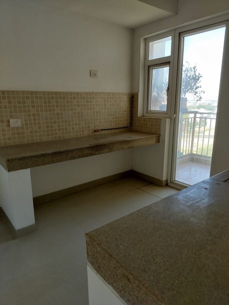 Kitchen, emaar-gurgaon-greens 3 Bedroom 1650 Sq.Ft. Apartment In Sector 102 Gurgaon 9033204