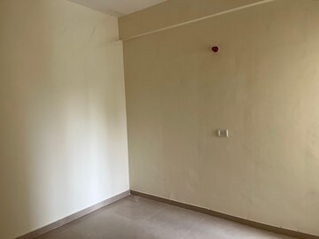 Room in 3 BHK Apartment at GLS Arawali Homes Phase 2, Sohna Sector 4 – for Rent