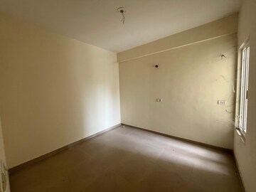 Room in 3 BHK Apartment at GLS Arawali Homes Phase 2, Sohna Sector 4 – for Rent