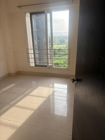 Room in 2 BHK Apartment at Signature The Serenas, Sector 36 – for Rent