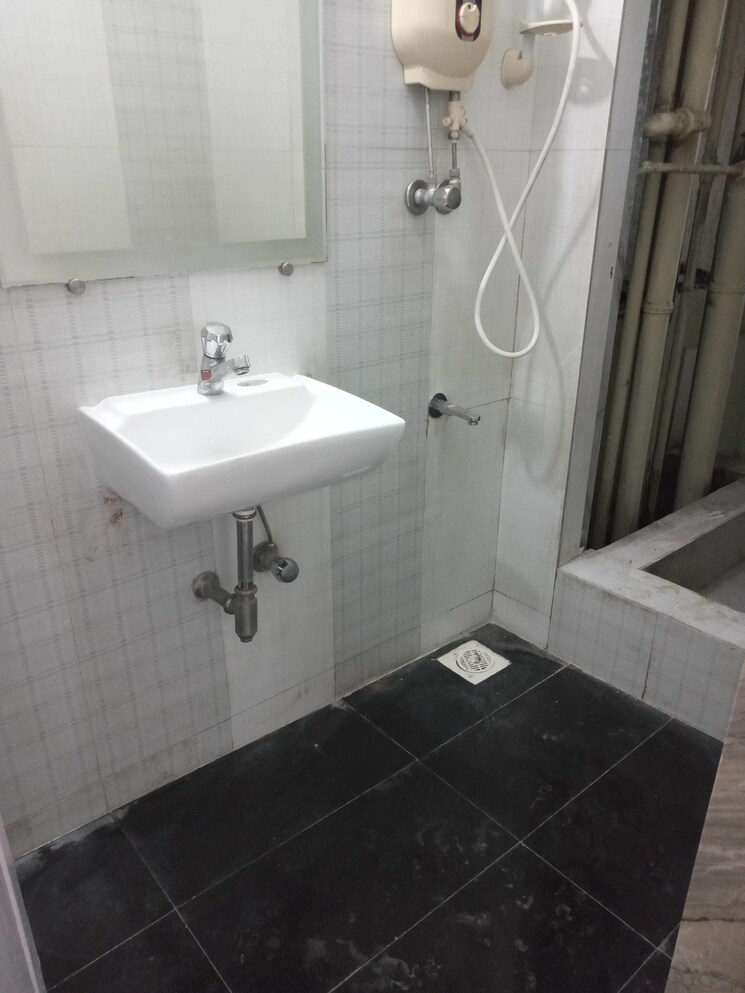 Bathroom, ap-panchavati-b 1 Bedroom 670 Sq.Ft. Apartment In Powai Mumbai 9033227