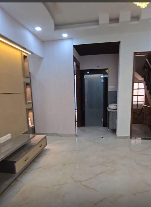 3 BHK Builder Floor For Rent in Vasundhara Sector 1
