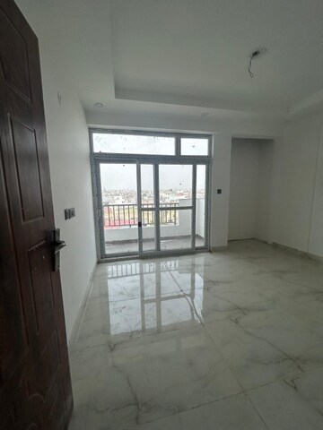 Room in 3.5 BHK Apartment at JKG Palm Residency, Clement Town – for Sale