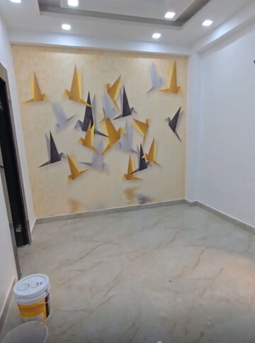Room in 3 BHK Builder Floor at Vasundhara Sector 1 – for Rent