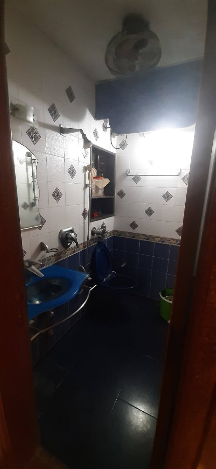 Attached Bathroom, bandra west 1 Bedroom 750 Sq.Ft. Apartment In Bandra West Mumbai 9033246