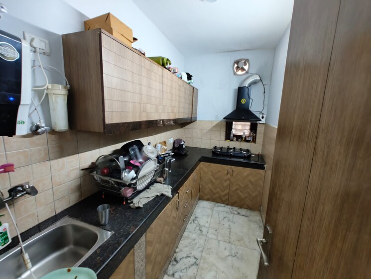 Kitchen, sushant-lok-3 3 Bedroom 240 Sq.Yd. Builder Floor In Sector 57 Gurgaon 9033290