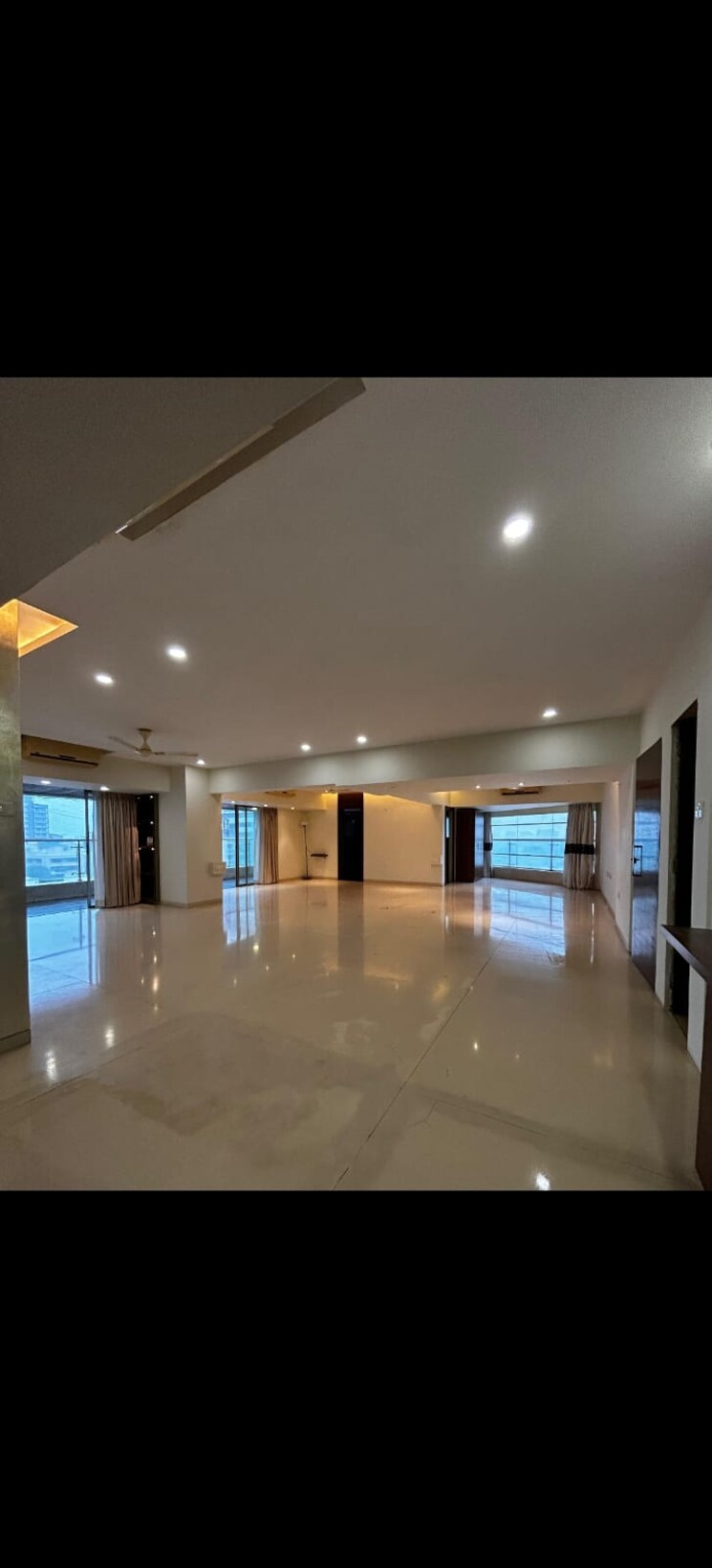Room, andheri west 4 Bedroom 3000 Sq.Ft. Apartment In Andheri West Mumbai 9033286