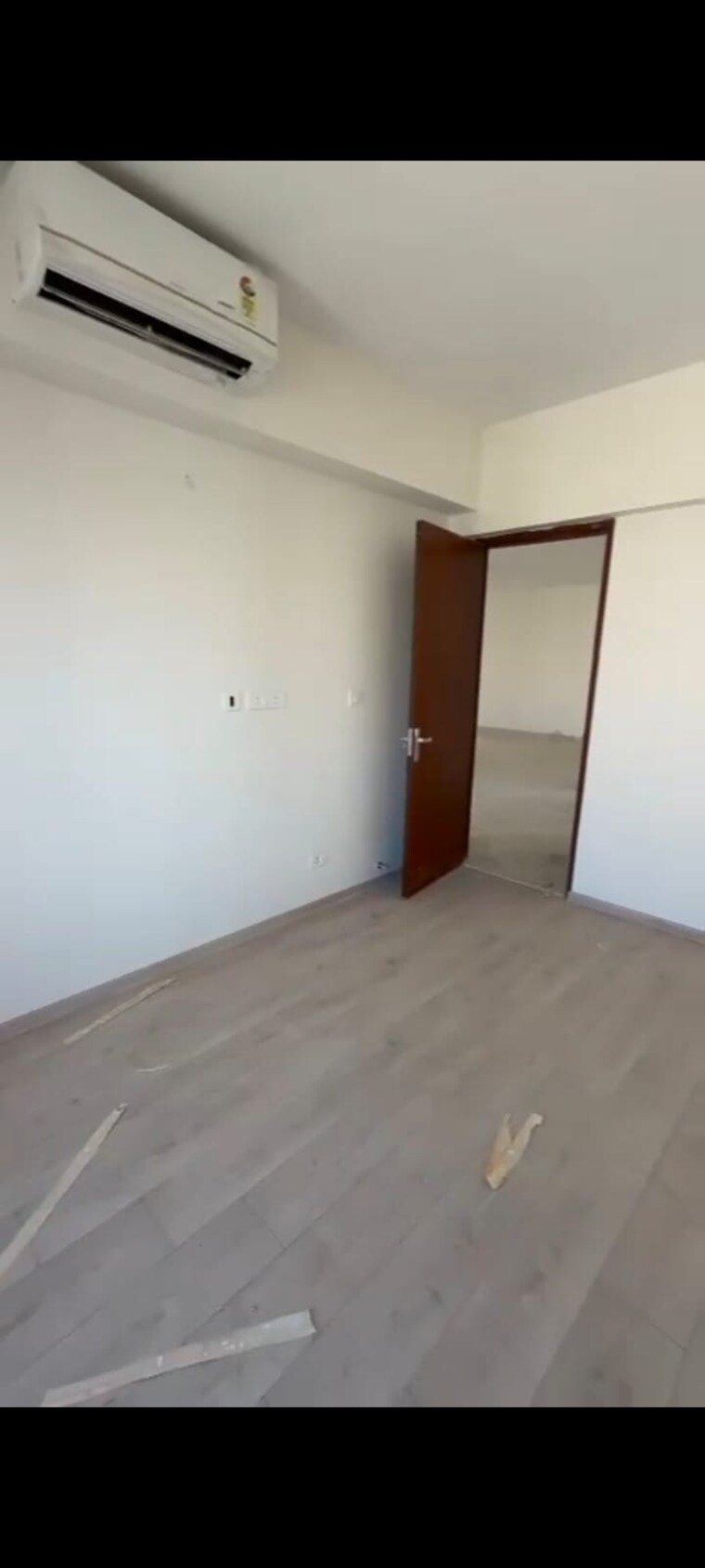 Room, shapoorji-pallonji-joyville-phase-2 3 Bedroom 1852 Sq.Ft. Apartment In Sector 102 Gurgaon 9033329