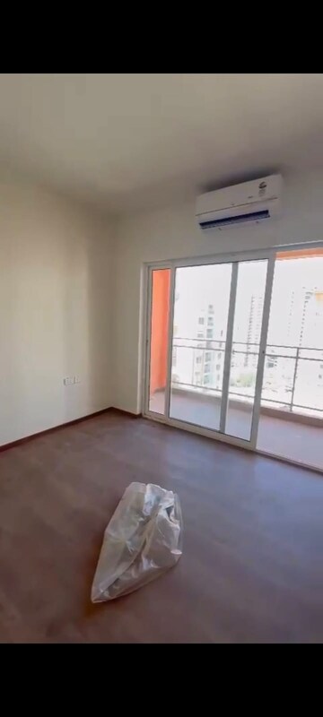 Room in 3 BHK Apartment at Shapoorji Pallonji Joyville Phase 2, Sector 102 – for Sale
