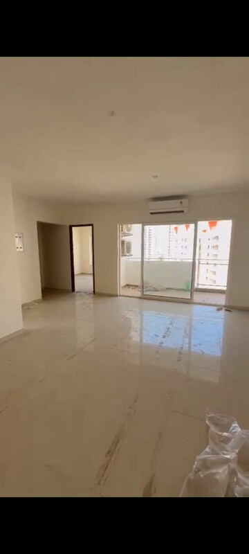 Room in 3 BHK Apartment at Shapoorji Pallonji Joyville Phase 2, Sector 102 – for Sale