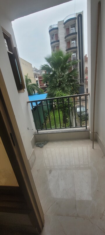 Balcony in 1 BHK Builder Floor at Saket – for Rent
