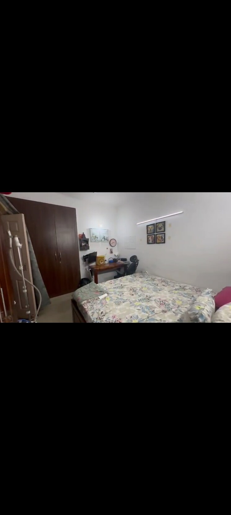 Bedroom, supertech-cape-town 2 Bedroom 930 Sq.Ft. Apartment In Sector 74 Noida 9033373