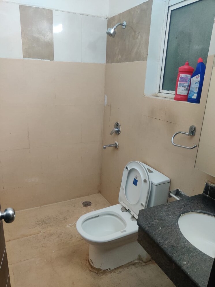 Bathroom, ansal-api-esencia 3 Bedroom 1350 Sq.Ft. Builder Floor In Sector 67 Gurgaon 9033361