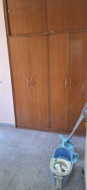 Furnished Amenities in 3 BHK Apartment at Smiriti Apartment, Sector 56 – for Sale