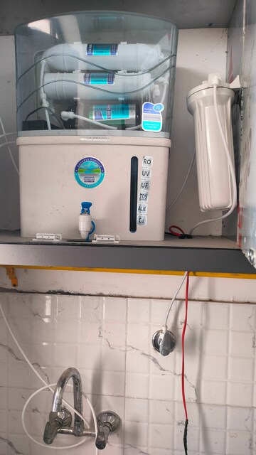 Attached Bathroom in 2 BHK Apartment at Sector 33 – for Rent