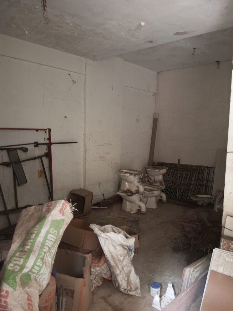 Team Area, bhansali-shantinagar-chs Commercial Shop 428 Sq.Ft. In Kondhwa Budruk Pune 9033355