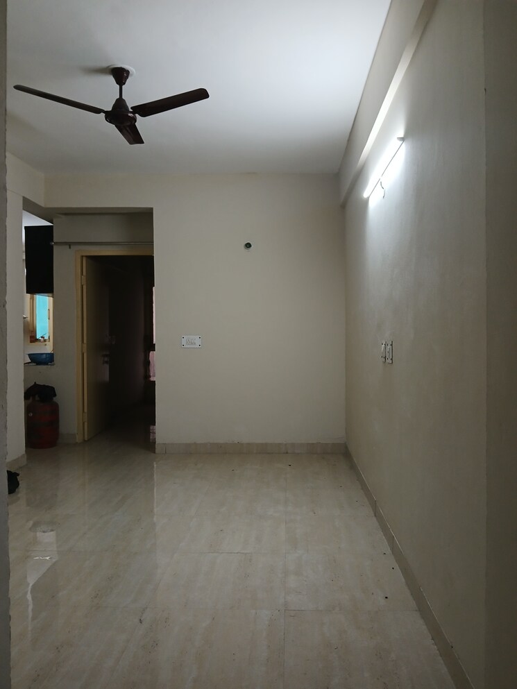 Master Bedroom, agrasain-spaces-aagman-phase-2 2 Bedroom 735 Sq.Ft. Apartment In Sector 70 Faridabad 9033400