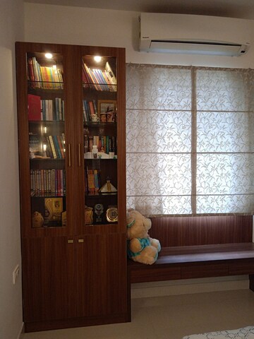 Room in 3 BHK Apartment at Thrippunithura – for Sale