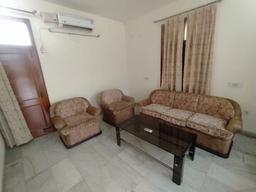 Living Room in 2 BHK Independent House at Sector 17 – for Rent