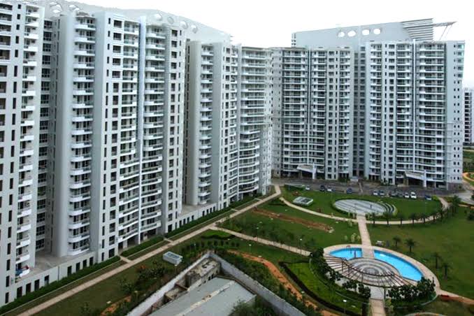 4 BHK + Servant Room 2750 Sq.Ft. Apartment in DLF The Icon