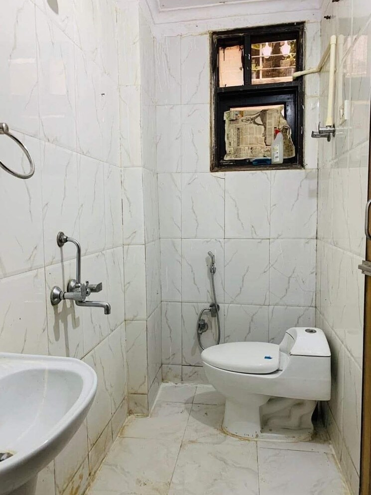 Bathroom, saket 1 Bedroom 450 Sq.Ft. Builder Floor In Saket Delhi 9033510