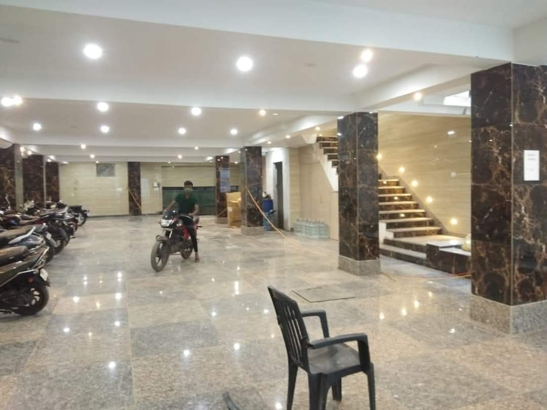 1 BHK Builder Floor For Rent in Ignore University 