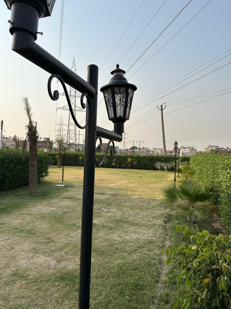 Garden, kharar  131 Sq.Yd. Plot In Kharar Mohali 9033522