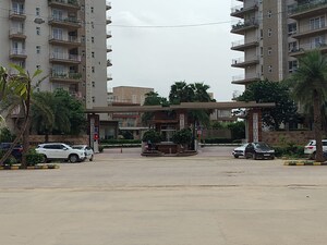 Parking in 4 BHK Apartment at Puri Diplomatic Greens Phase I, Sector 111 – for Rent