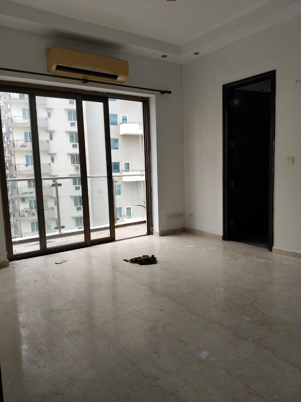 4 BHK + Servant Room 3350 Sq.Ft. Apartment in TGB Meghdutam