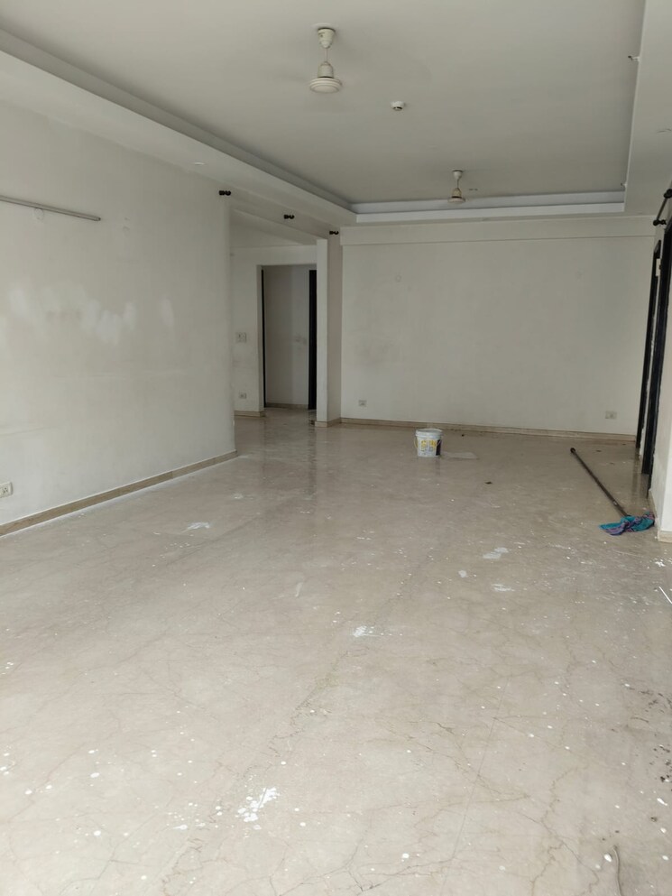 Room, tgb-meghdutam 4 Bedroom 3350 Sq.Ft. Apartment In Sector 50 Noida 9033533