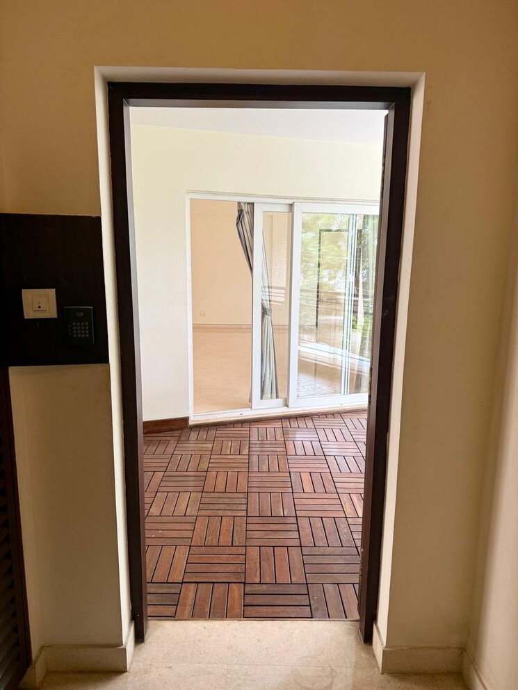 Room, sadashiva nagar 3 Bedroom 3450 Sq.Ft. Apartment In Sadashiva Nagar Bangalore 9033549