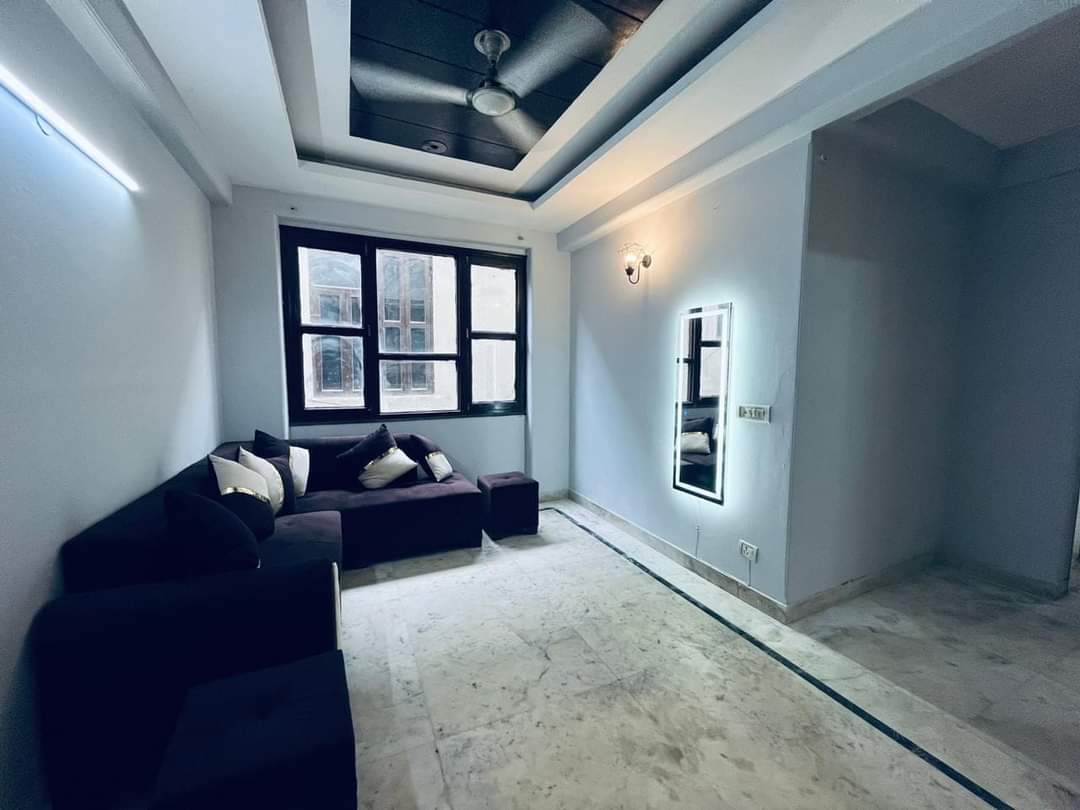 2 BHK Builder Floor For Rent in Ignore University Road 