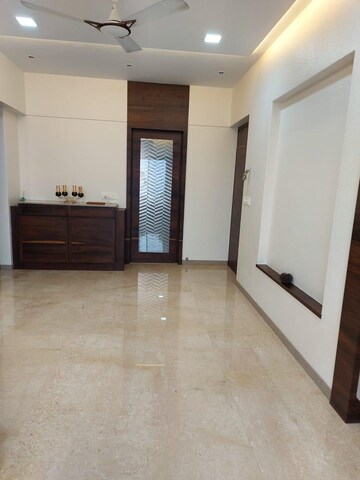 Room in 2 BHK Apartment at Luv Kush Tower, Chembur – for Rent