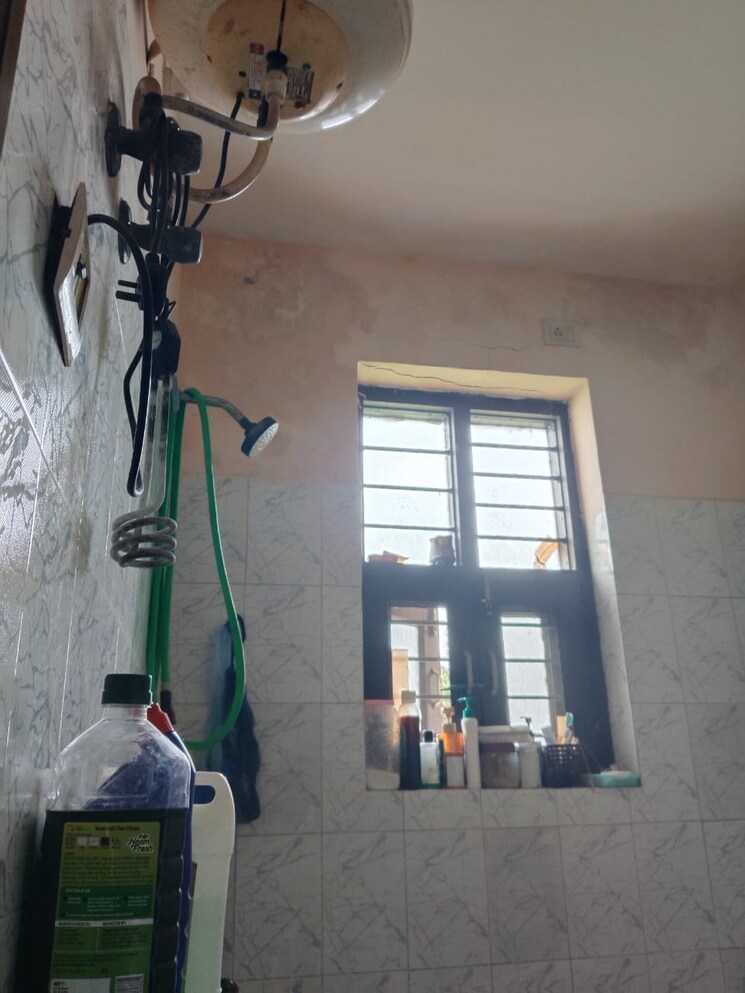 undefined, sector 92 2 Bedroom 200 Sq.Mt. Independent House In Sector 92 Noida 9033644