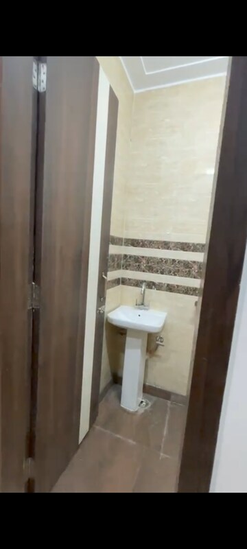 Bathroom in 3 BHK Builder Floor at Harit Vihar RWA, Burari – for Sale