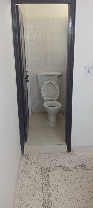 Bathroom in 2.5 BHK Apartment at Bhagirathi Apartment, Sector 62 – for Rent