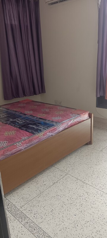 Bedroom in 2.5 BHK Apartment at Bhagirathi Apartment, Sector 62 – for Rent