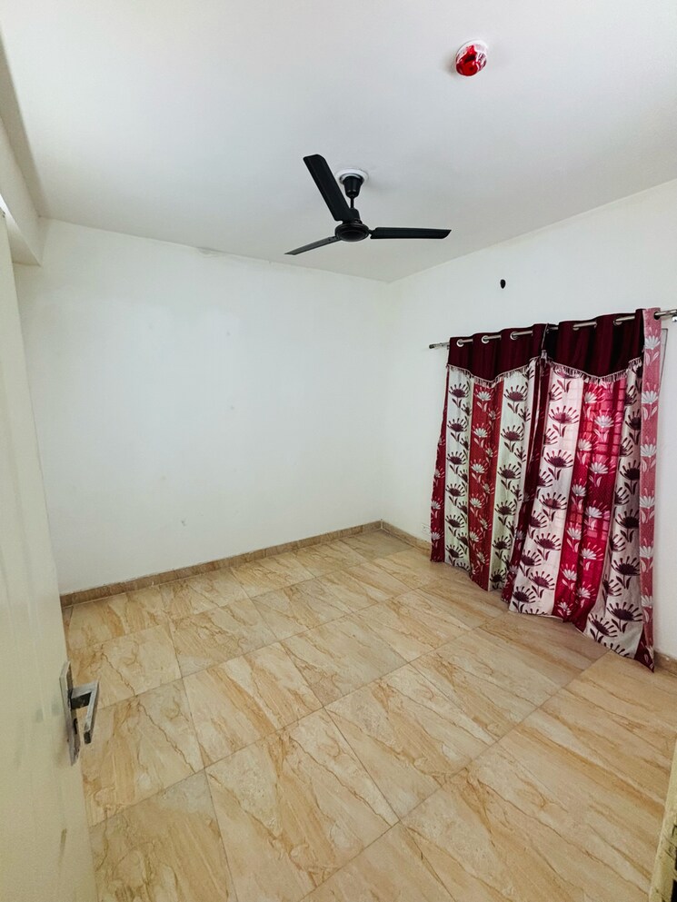 Room, nimbus-the-express-park-view-ii 2 Bedroom 678 Sq.Ft. Apartment In Chi V Greater Noida Greater Noida 9033716