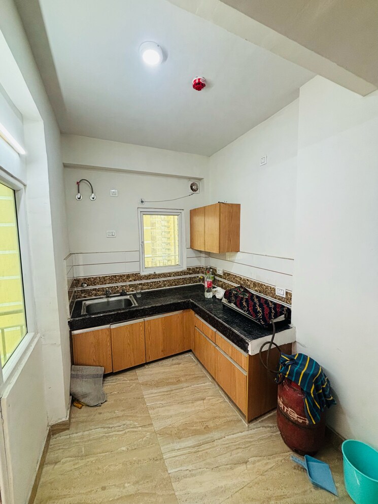 Kitchen, nimbus-the-express-park-view-ii 2 Bedroom 678 Sq.Ft. Apartment In Chi V Greater Noida Greater Noida 9033716