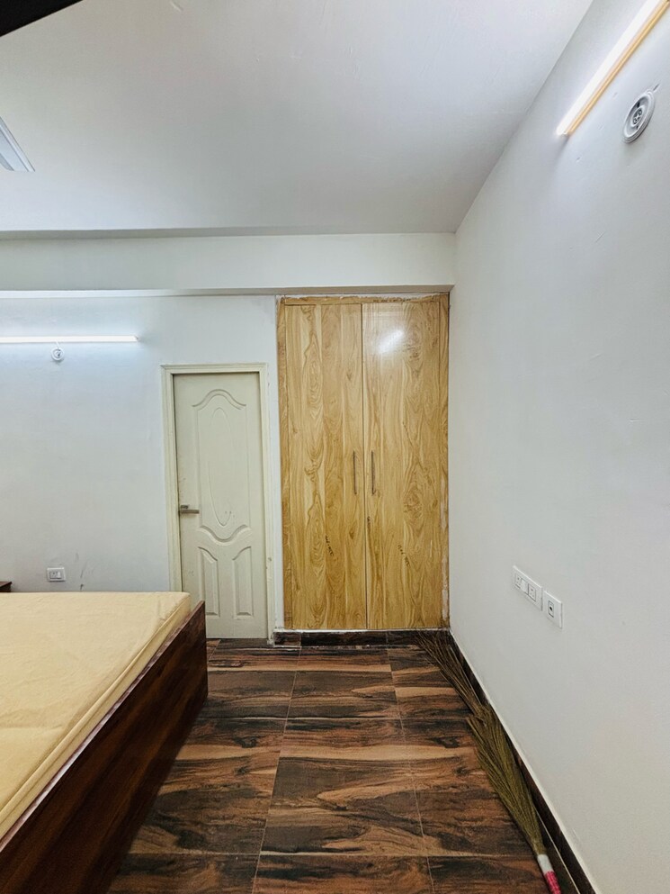 Room, nimbus-the-express-park-view-ii 2 Bedroom 678 Sq.Ft. Apartment In Chi V Greater Noida Greater Noida 9033716