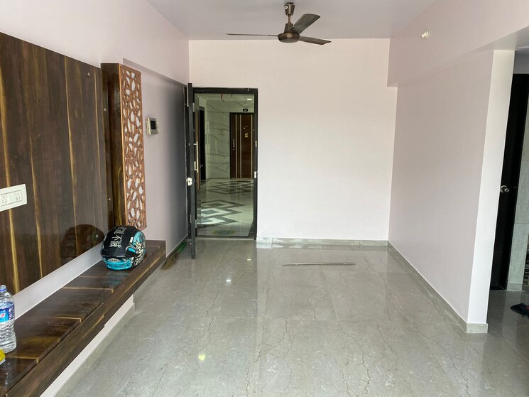 Room, express-enclave 1.5 Bedroom 650 Sq.Ft. Apartment In Andheri East Mumbai 9033759