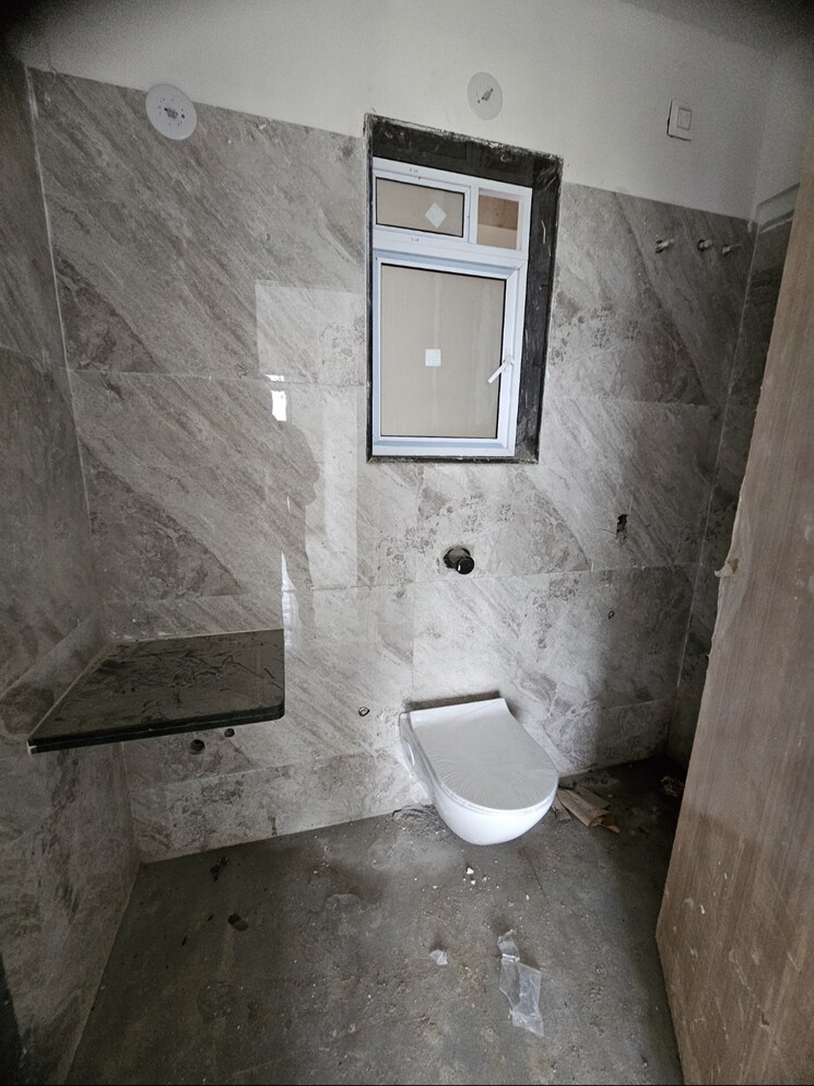 Attached Bathroom, kannamwar nagar 1 Bedroom 351 Sq.Ft. Apartment In Kannamwar Nagar Mumbai 9033841
