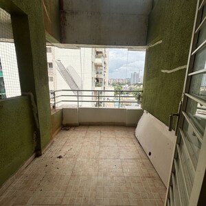  2 BHK Apartment at Bhansali Whispering Winds, Link Road – for Sale