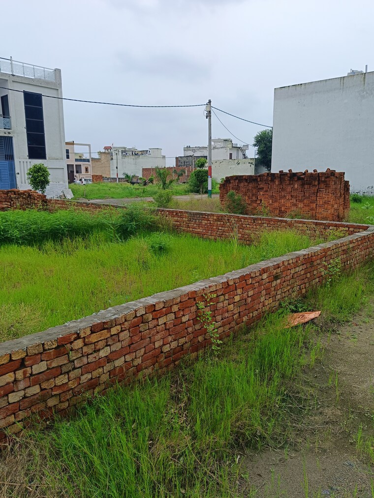 undefined, partapur  80 Sq.Yd. Plot In Partapur Meerut 9033828