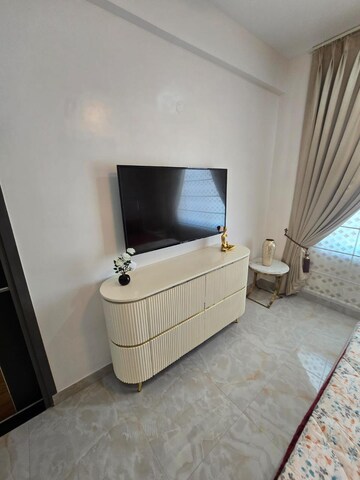 Furnished Amenities in 2 BHK Apartment at Sector 127 – for Sale