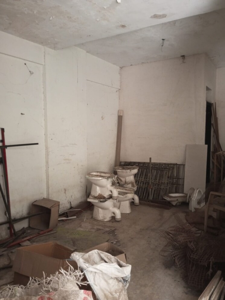 Bathroom, bhansali-shantinagar-chs Commercial Shop 558 Sq.Ft. In Kondhwa Budruk Pune 9033843