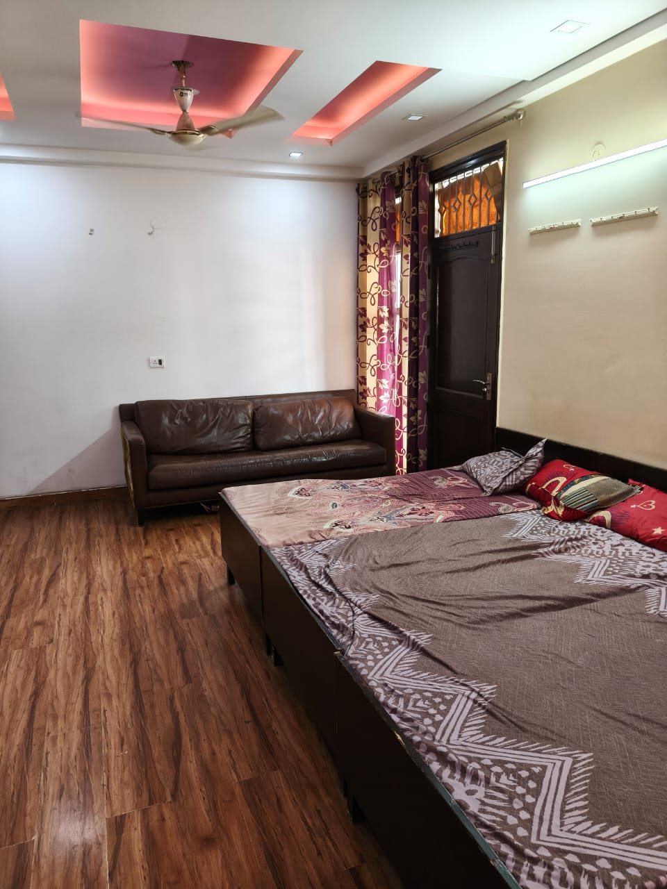 2 BHK Apartment For Rent in Gaur City 2 - 14th Avenue