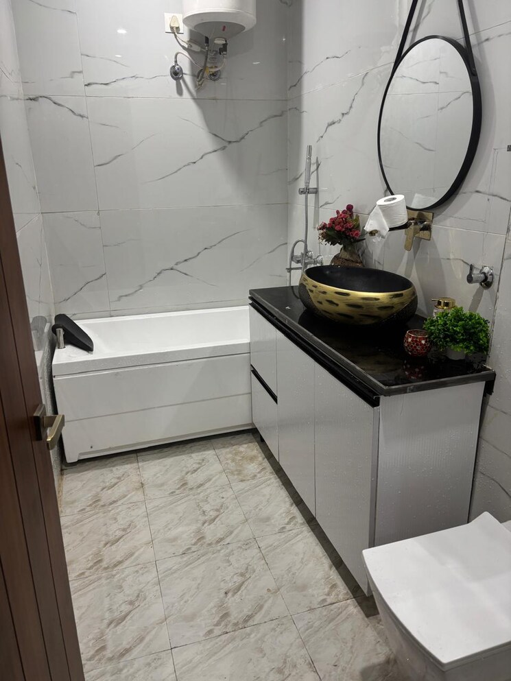 Attached Bathroom, sector 125 3 Bedroom 200 Sq.Yd. Apartment In Sector 125 Mohali 9033947