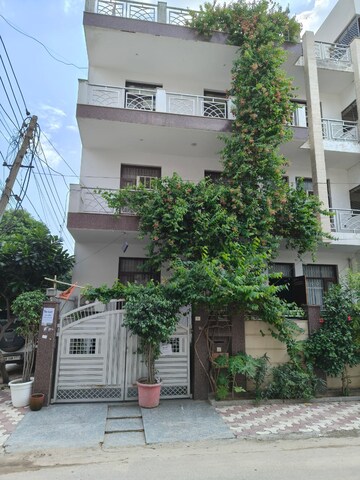 2 BHK Apartment – Exterior View View at Gaur City 7th Avenue, Sector 4 Greater Noida - for Rent
